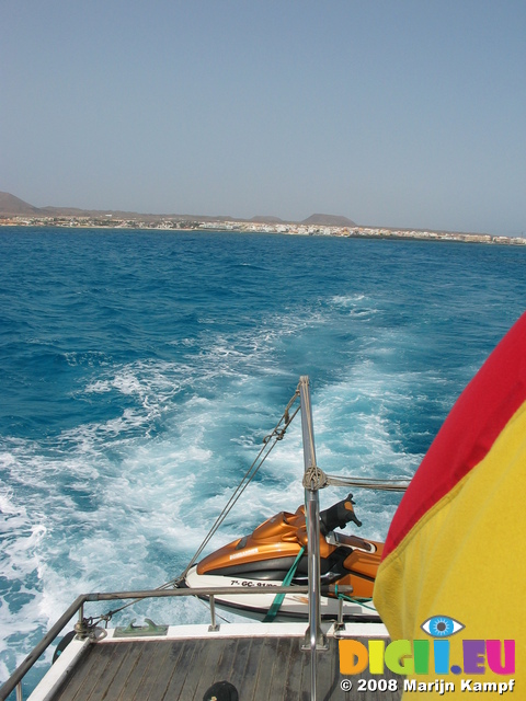 27967 View back to Corralejo from ferry